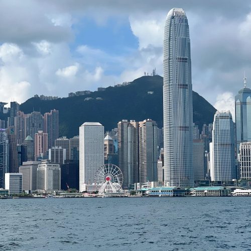 香港楼市“量价齐升” 内地买家“功不可没” 